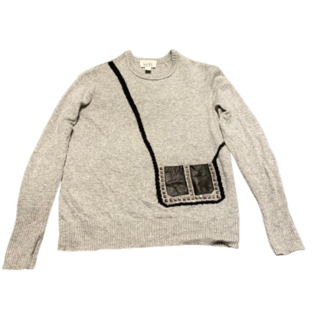 Autumn Cashmere |Cute Warm Gray Long Sleeve-Top w/Black Leather Sling Bag
